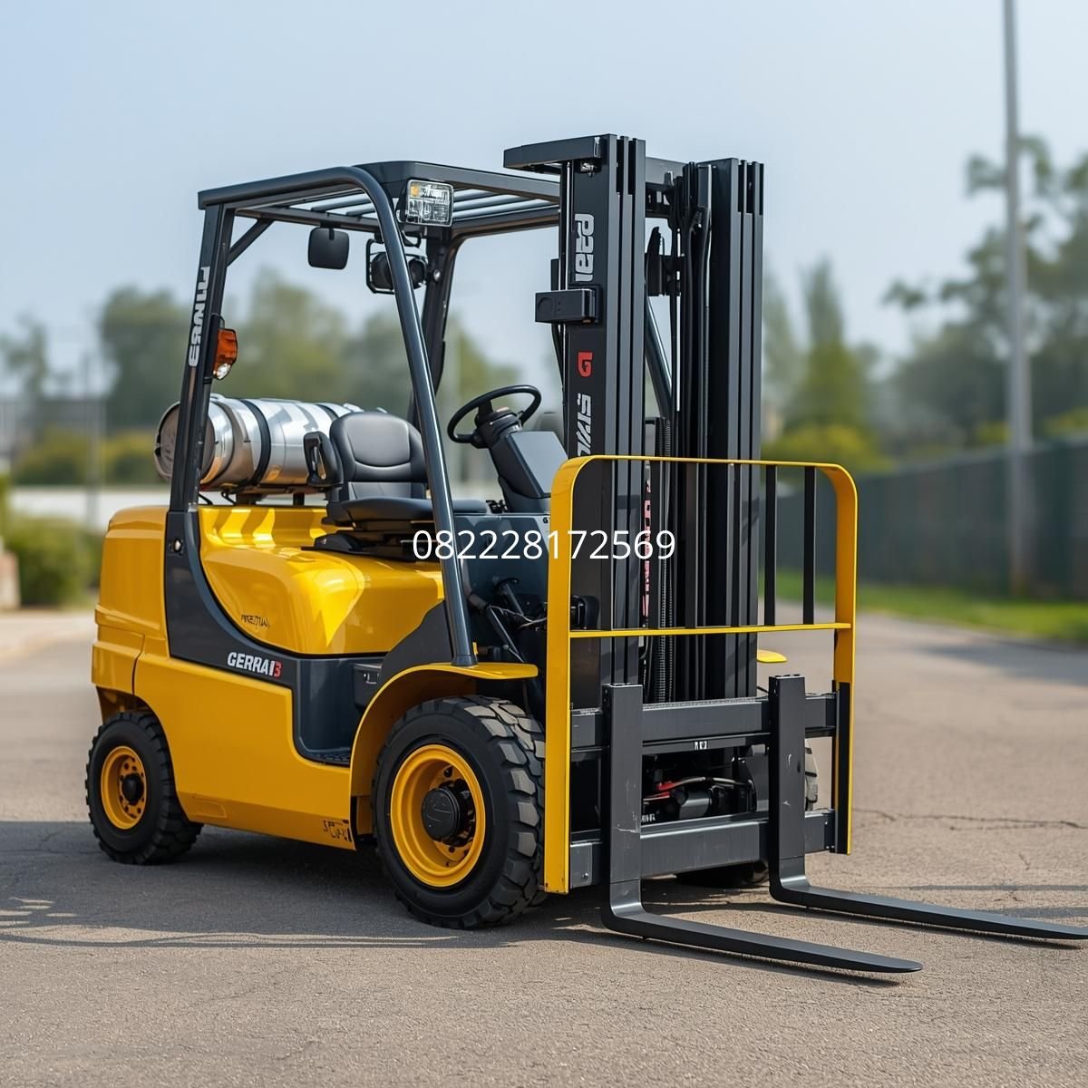 rental forklift Jember dengan operator